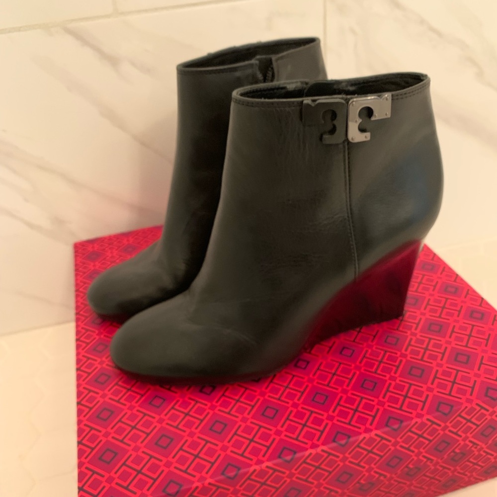 BRAND NEW! Tory Burch ❤️ - Picture 3 of 8